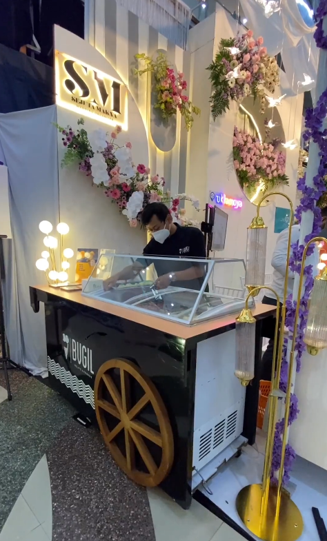 Wedding Gelato Cart